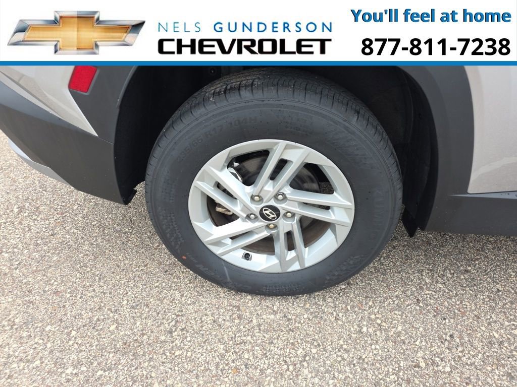 Used 2025 Hyundai Tucson SE image 9