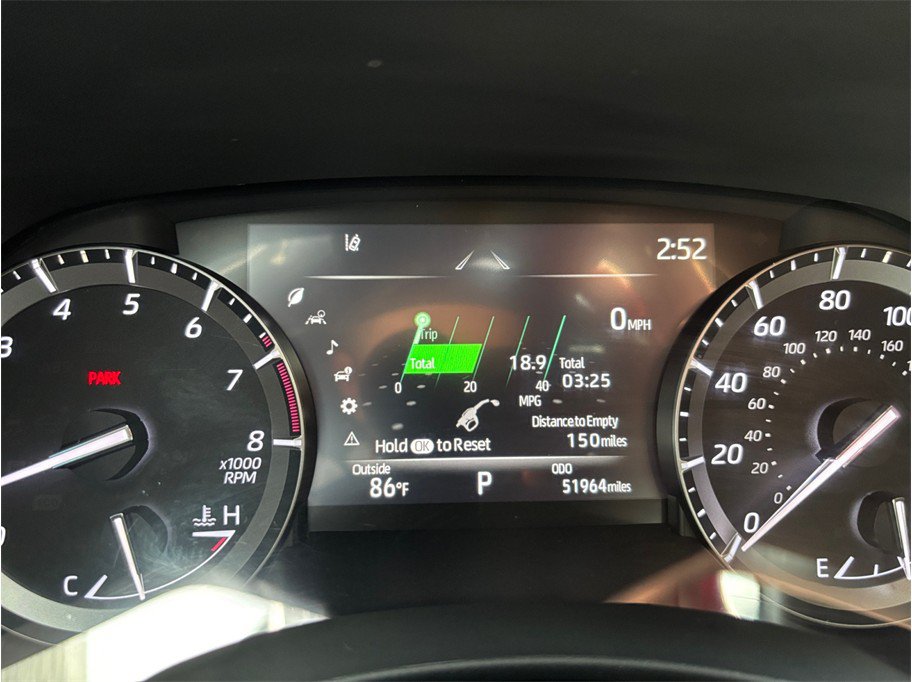 Used 2021 Toyota Highlander XSE FWD image 21