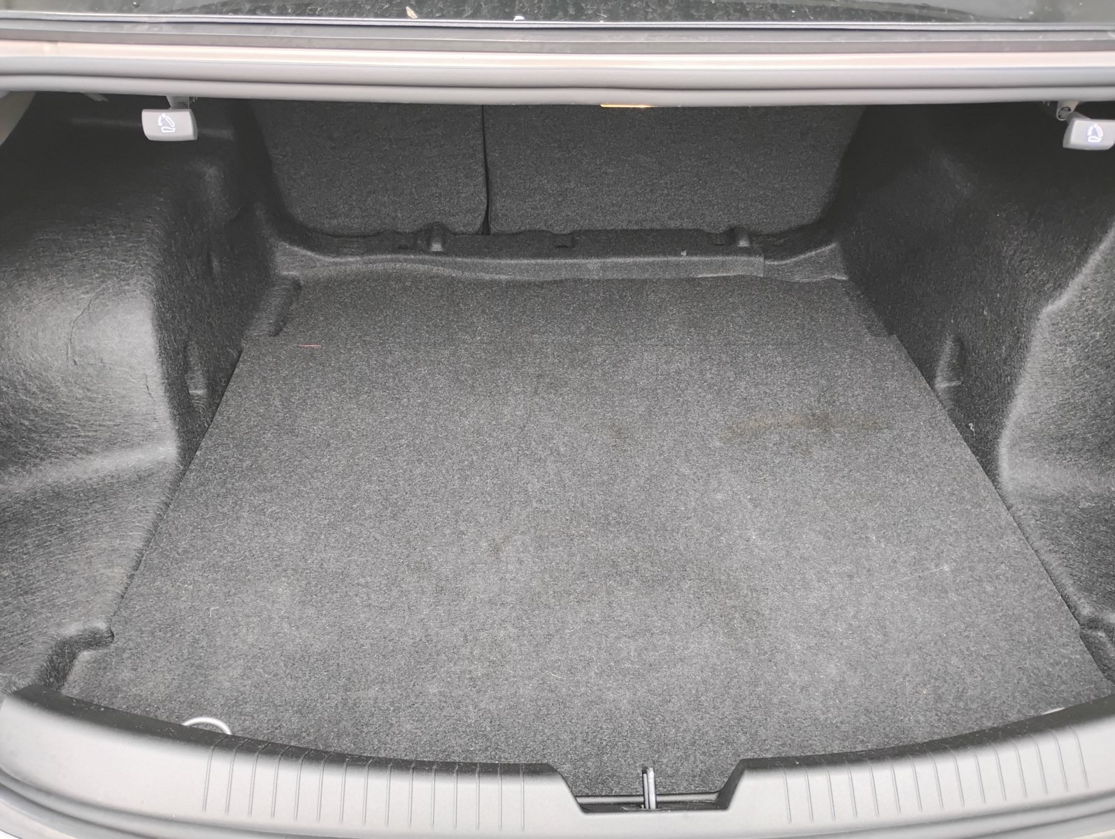 Used 2022 Chevrolet Malibu LS FWD image 29