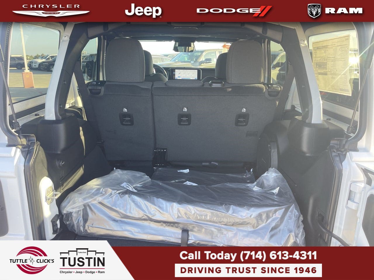 New 2027 Jeep Wrangler Unlimited Rubicon w/ Xtreme 35 Tire Package AWD/4WD image 33