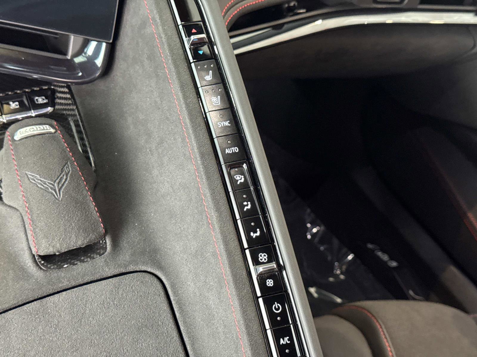 Used 2024 Chevrolet Corvette Z06 w/ Z07 Performance Package image 22