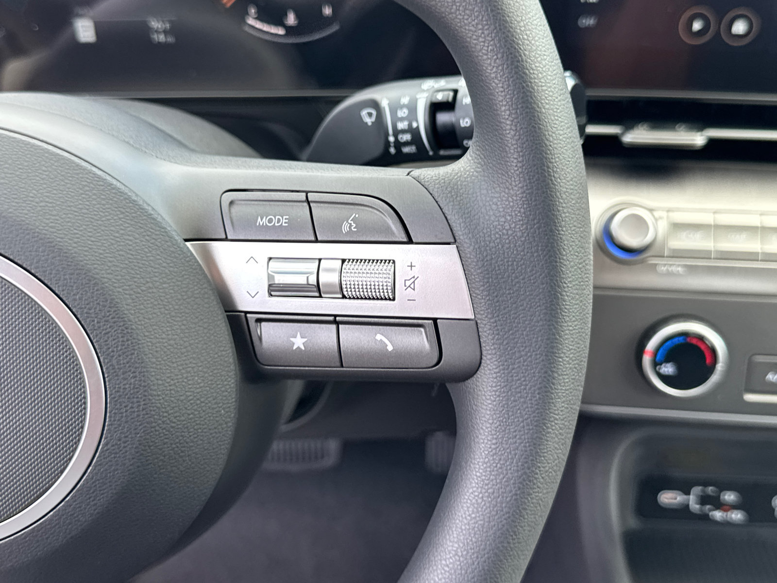 New 2027 Hyundai Kona SE FWD image 26
