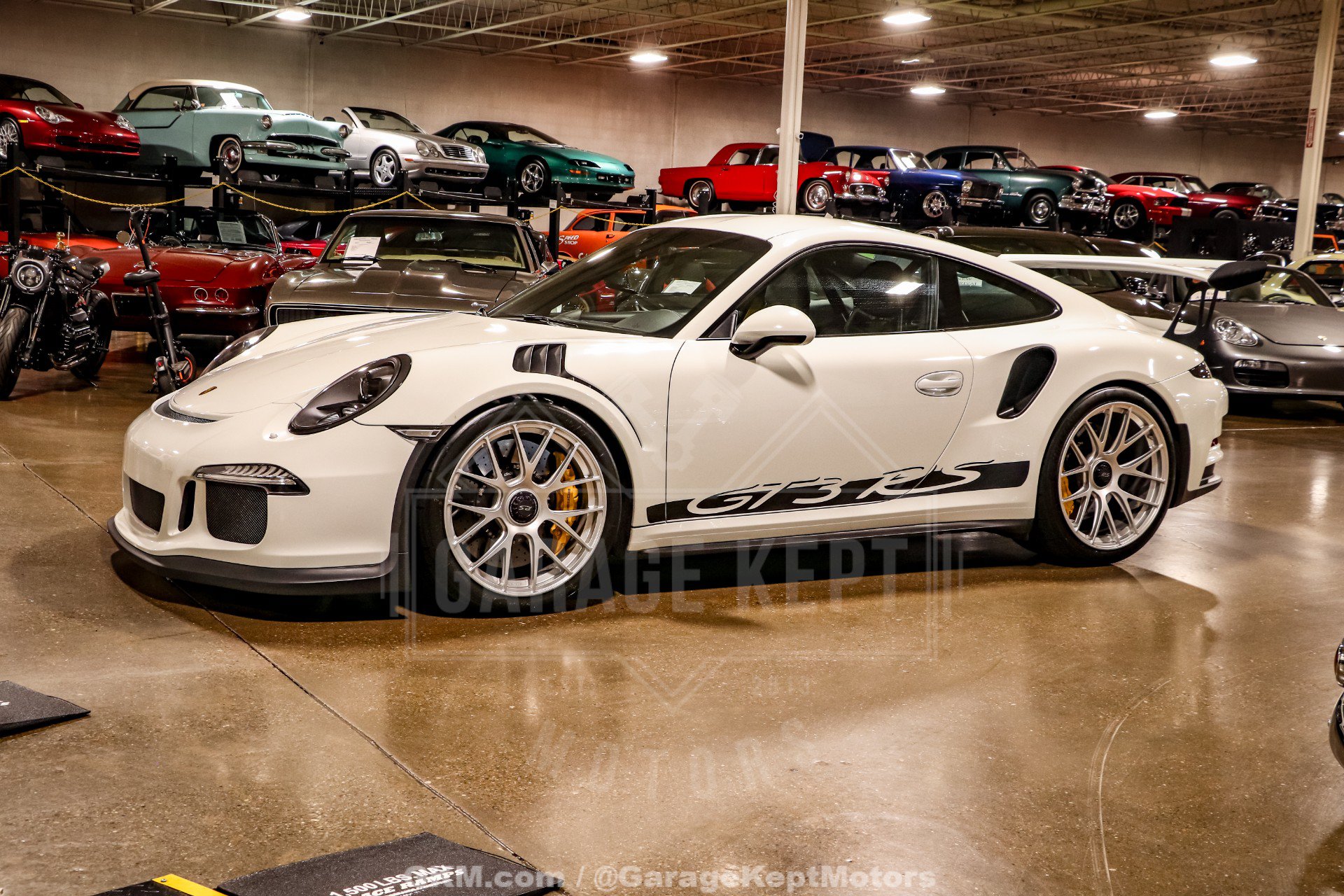 Used 2016 Porsche 911 GT3 RS RWD image 4