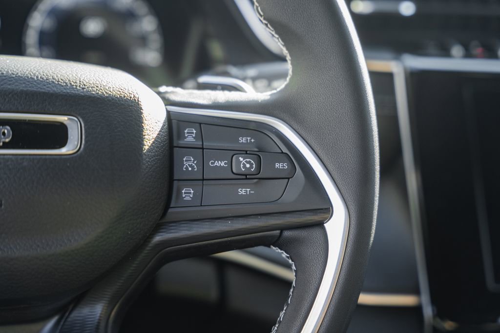 New 2025 Jeep Grand Cherokee Laredo X w/ MOPAR Finishing Package image 27