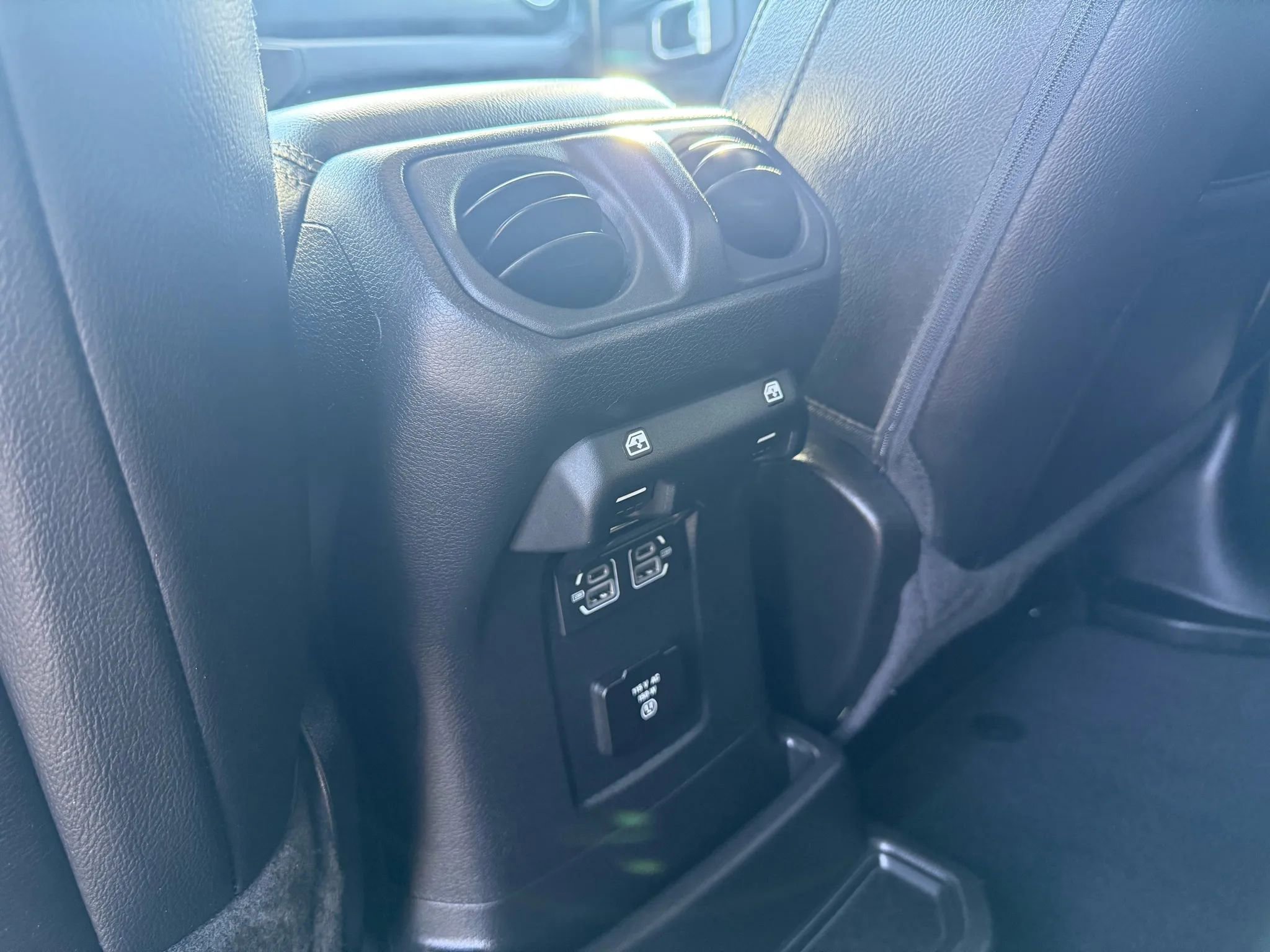 Used 2022 Jeep Wrangler Unlimited Sahara w/ Cold Weather Group image 26