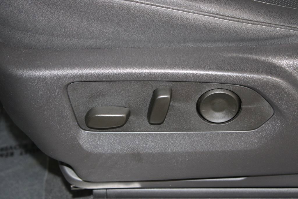 Used 2025 GMC Sierra 1500 SLT image 19