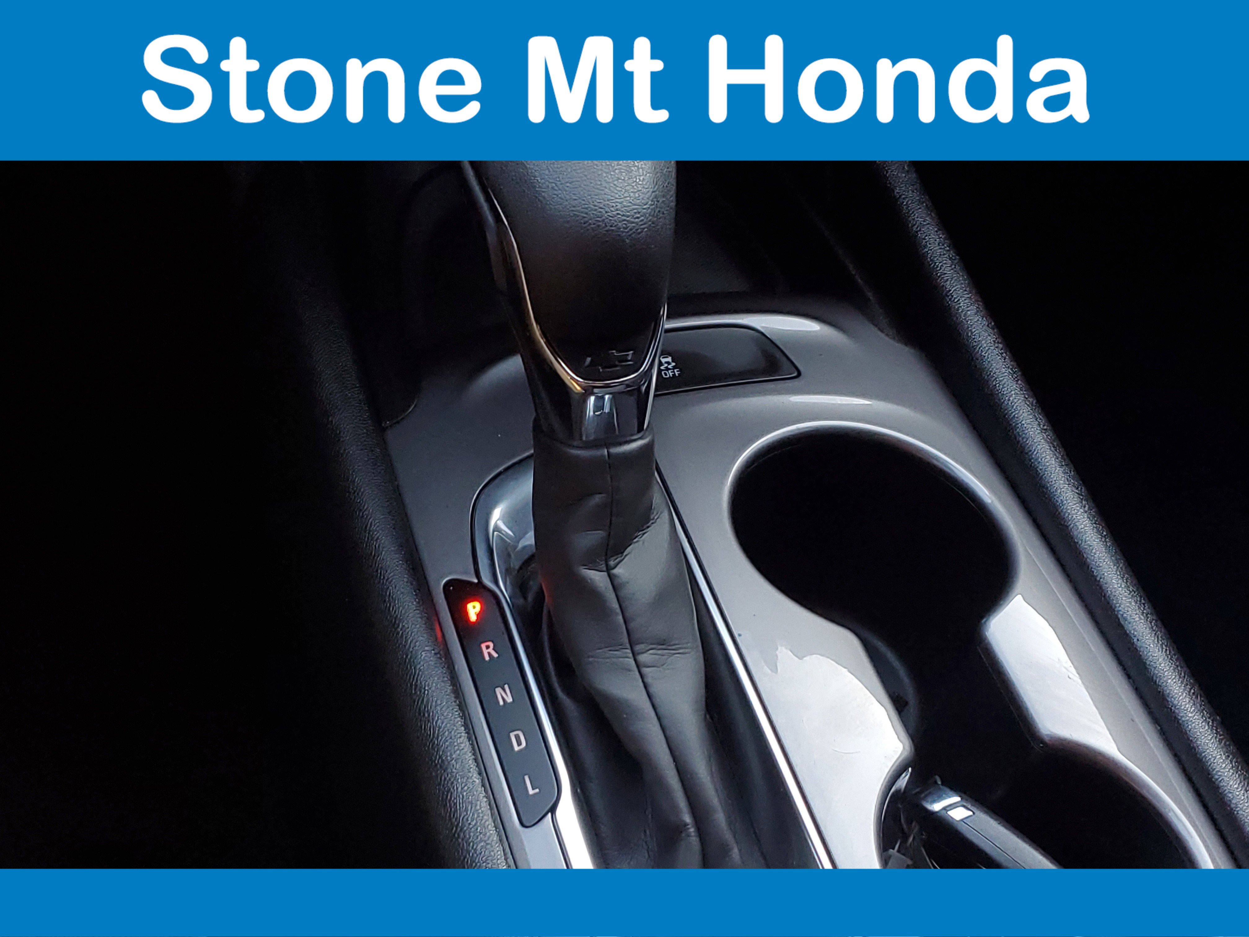 Used 2023 Chevrolet Malibu LS image 32