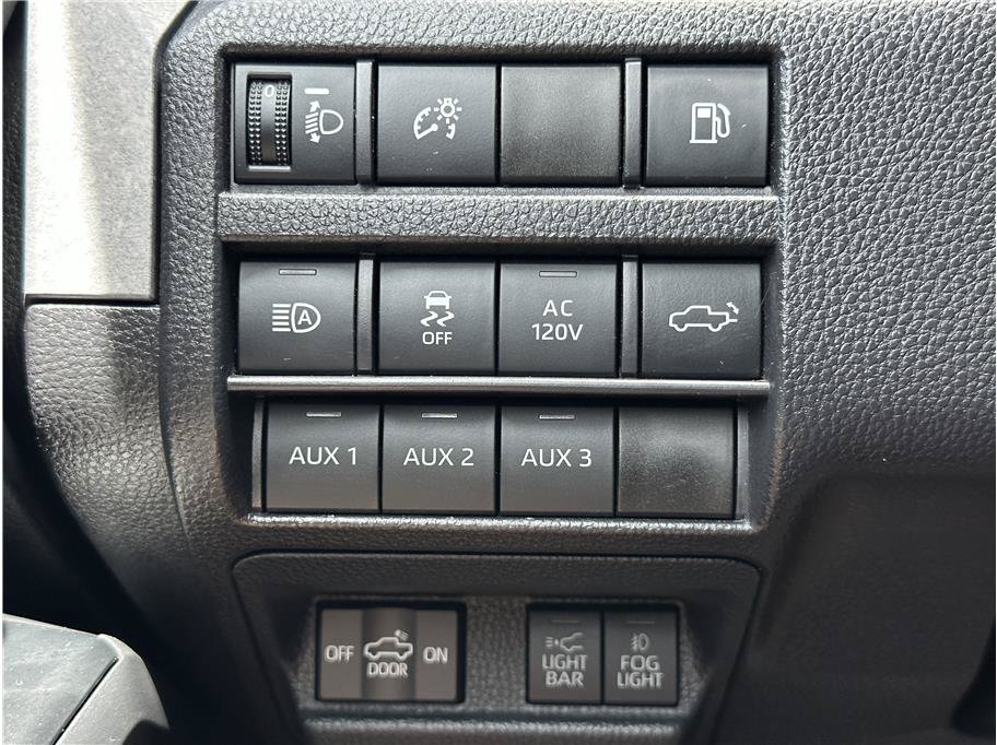 Used 2024 Toyota Tacoma 4x4 Double Cab Hybrid image 27