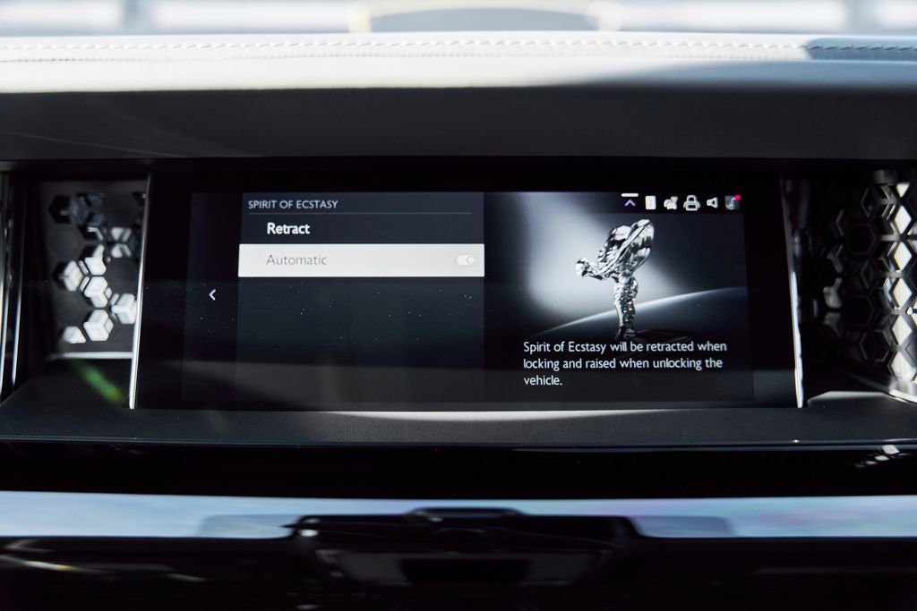 Used 2025 Rolls-Royce Phantom Sedan RWD image 86