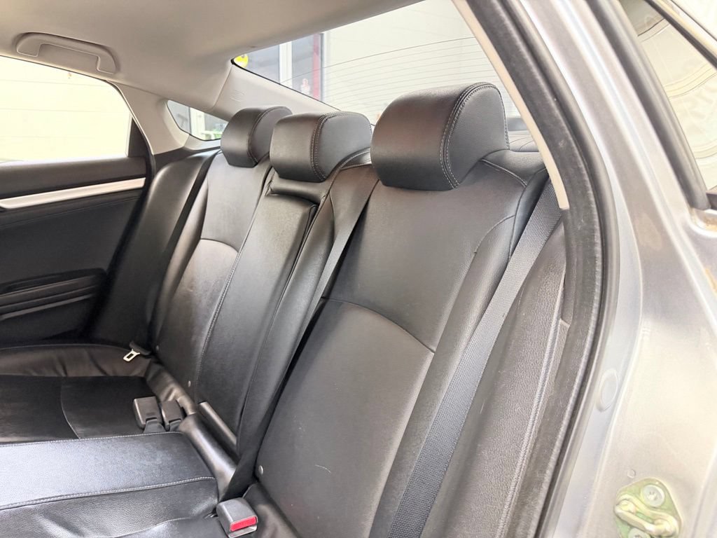 Used 2016 Honda Civic Touring image 23
