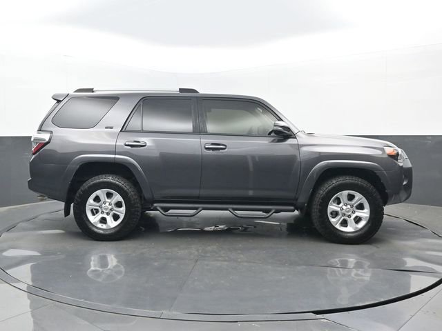 Used 2019 Toyota 4Runner SR5 Premium image 2