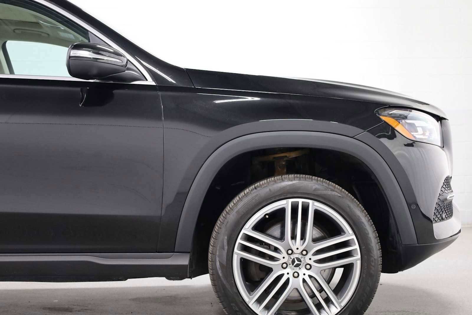 Used 2022 Mercedes-Benz GLS 450 4MATIC image 11