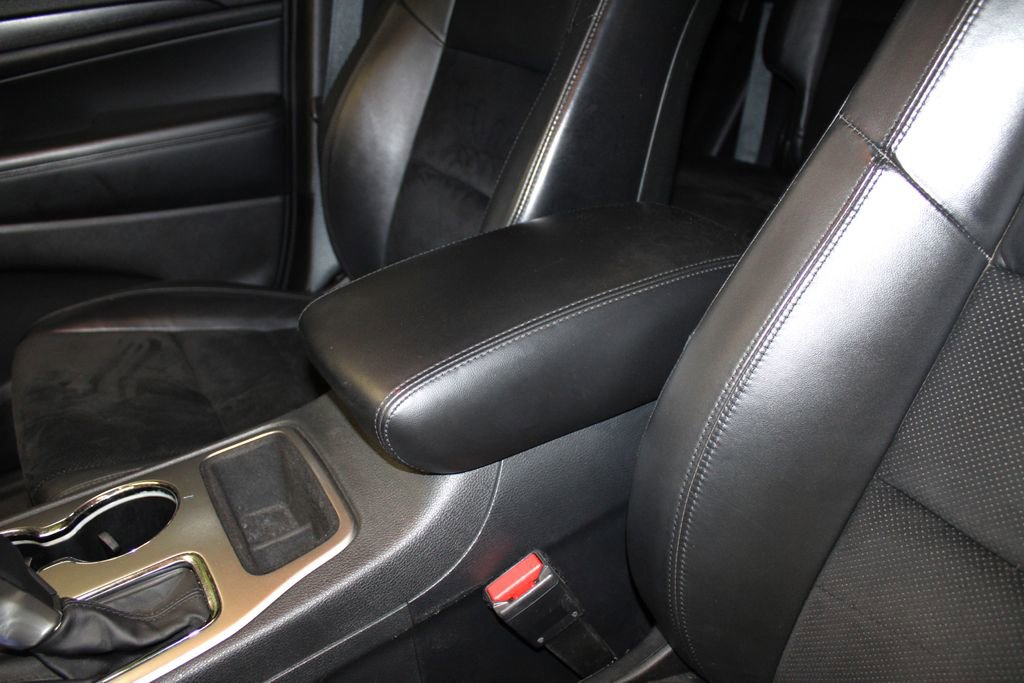 Used 2018 Jeep Grand Cherokee Altitude image 22