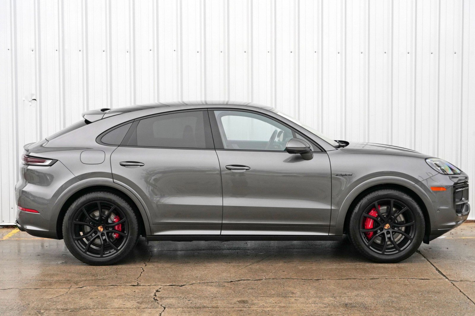 Used 2025 Porsche Cayenne S image 56