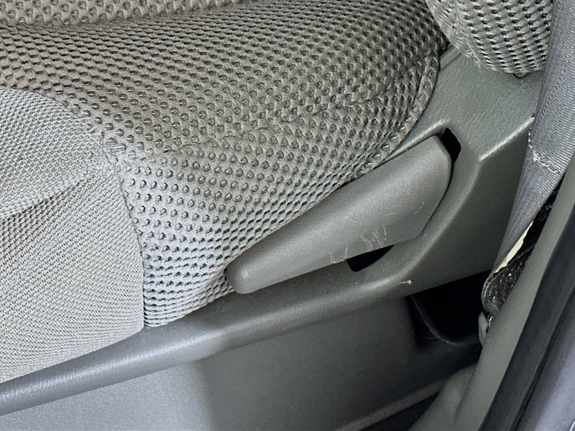 Used 2020 Nissan Frontier SV w/ Midnight Edition Floor Mats image 13