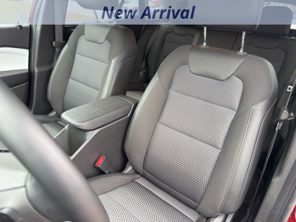 Certified 2025 Chevrolet Trax LT w/ LT Convenience Package image 7