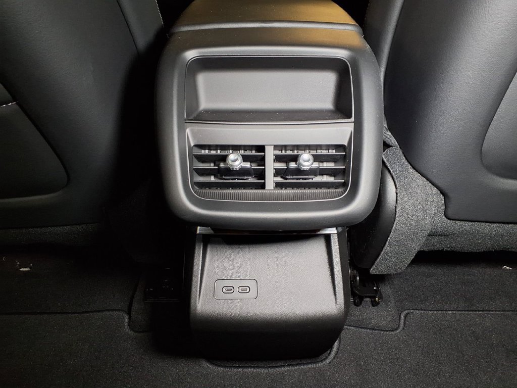 New 2027 Cadillac Lyriq Sport AWD/4WD image 13