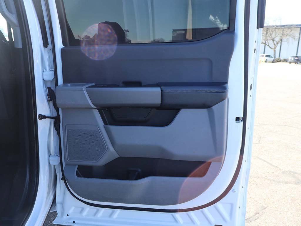 Used 2024 Ford F250 XLT w/ FX4 Off-Road Package image 19