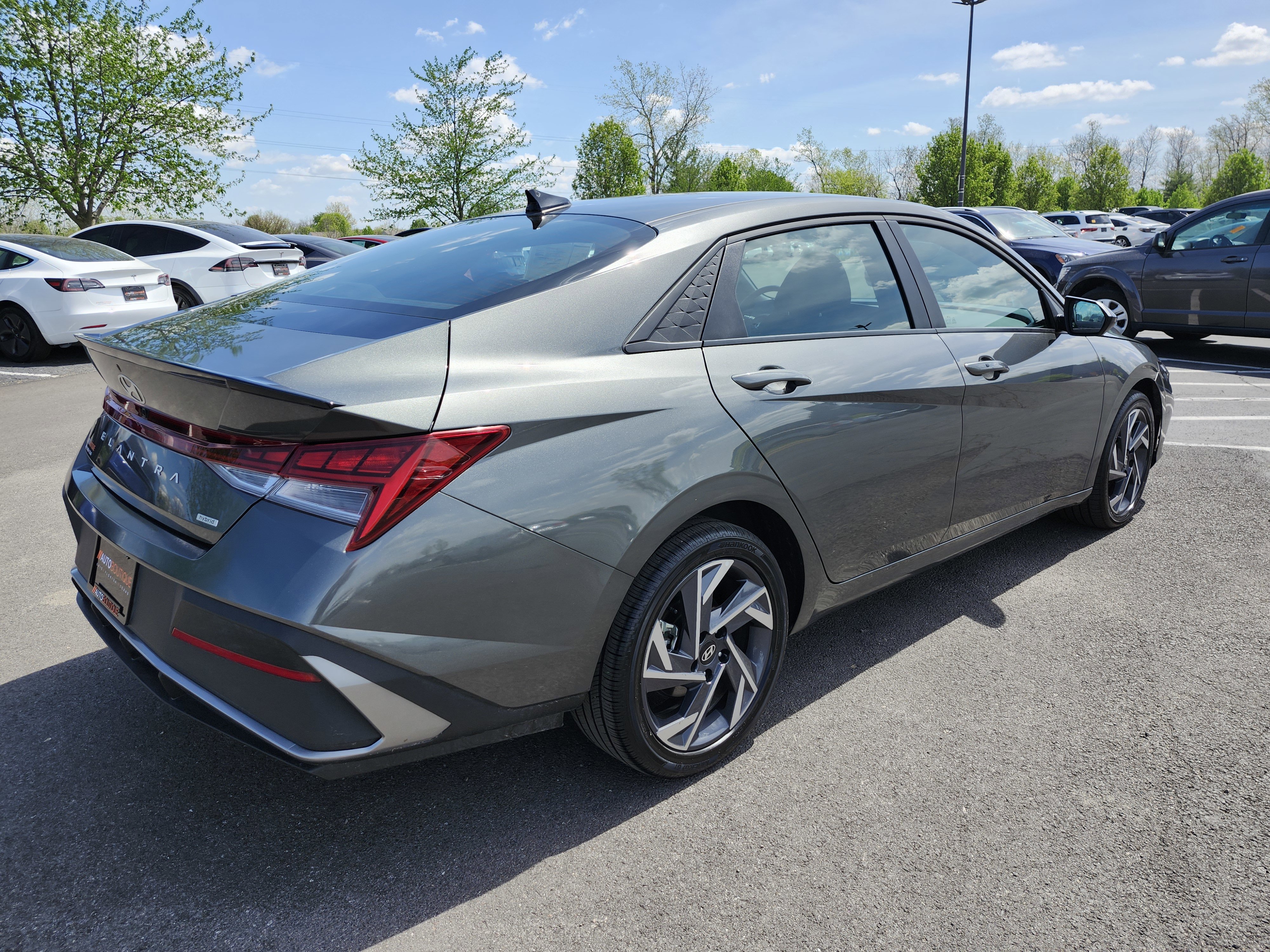 Used 2025 Hyundai Elantra SEL FWD image 16