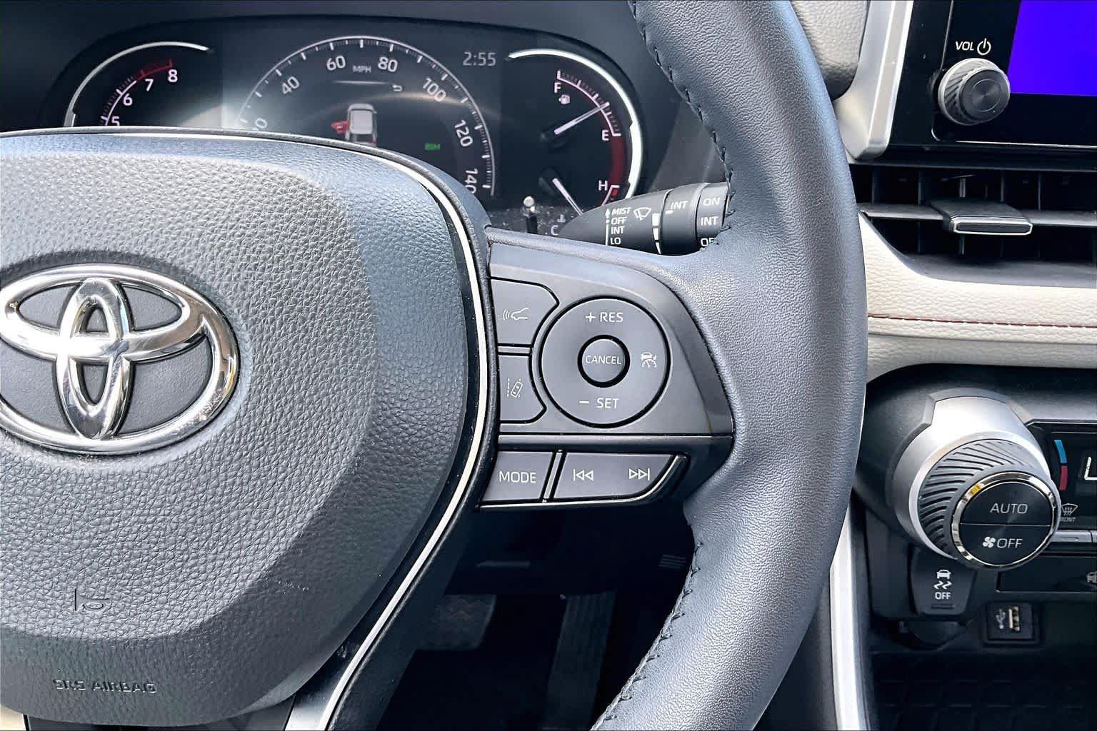 Used 2024 Toyota RAV4 XLE Premium FWD image 49