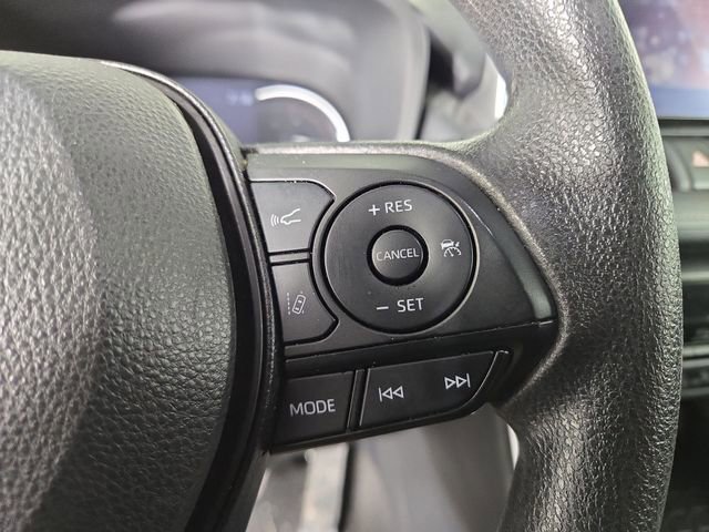 Used 2024 Toyota RAV4 XLE image 21