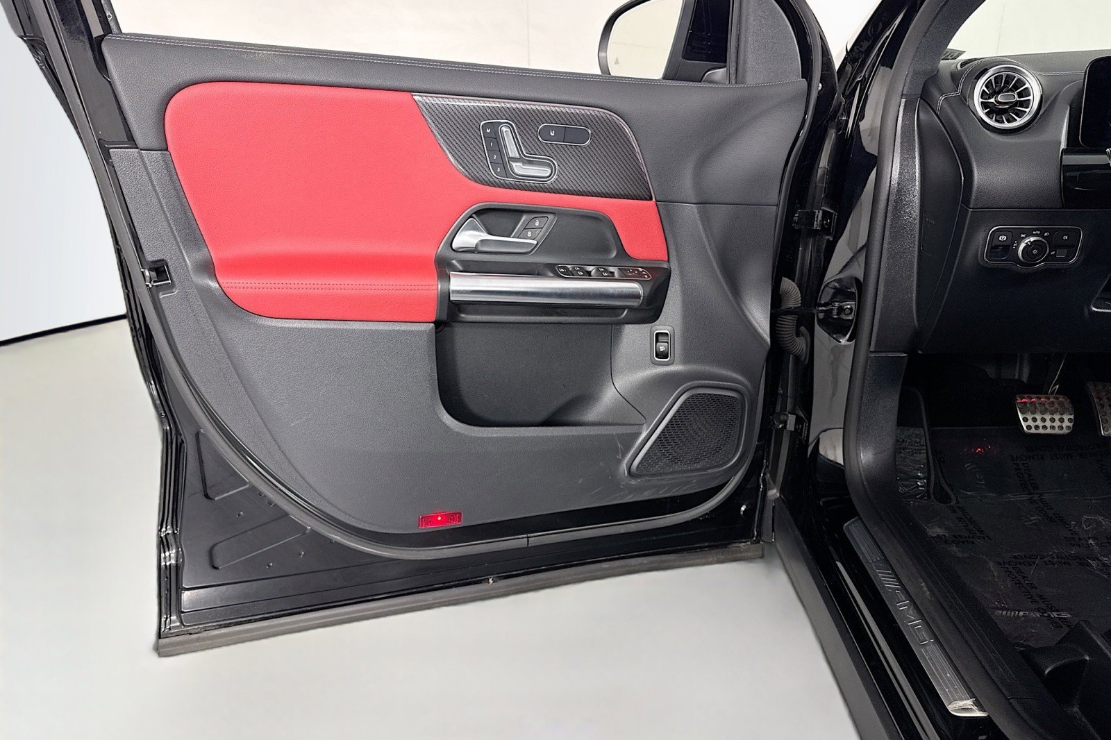 Certified 2022 Mercedes-Benz GLA 35 AMG 4MATIC image 20