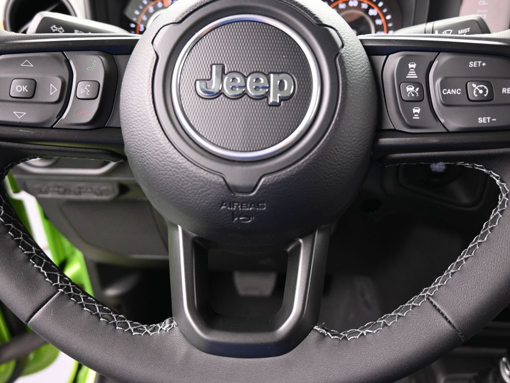 Used 2025 Jeep Gladiator Sport AWD/4WD image 24
