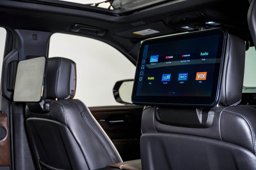 Used 2025 GMC Yukon Denali Ultimate AWD/4WD image 19