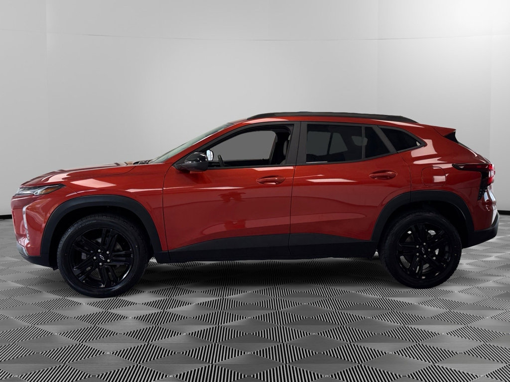 Used 2024 Chevrolet Trax ACTIV w/ Sunroof Package FWD image 5