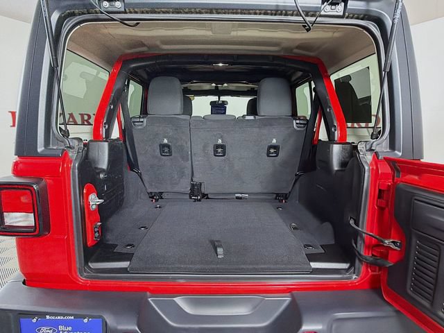Used 2019 Jeep Wrangler Unlimited Sahara AWD/4WD image 31