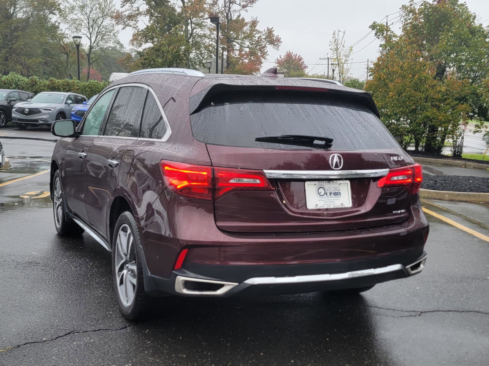 Used 2017 Acura MDX SH-AWD w/ Advance Package image 4