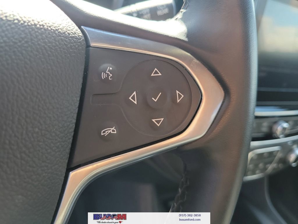 Used 2023 Chevrolet Traverse LT FWD image 24