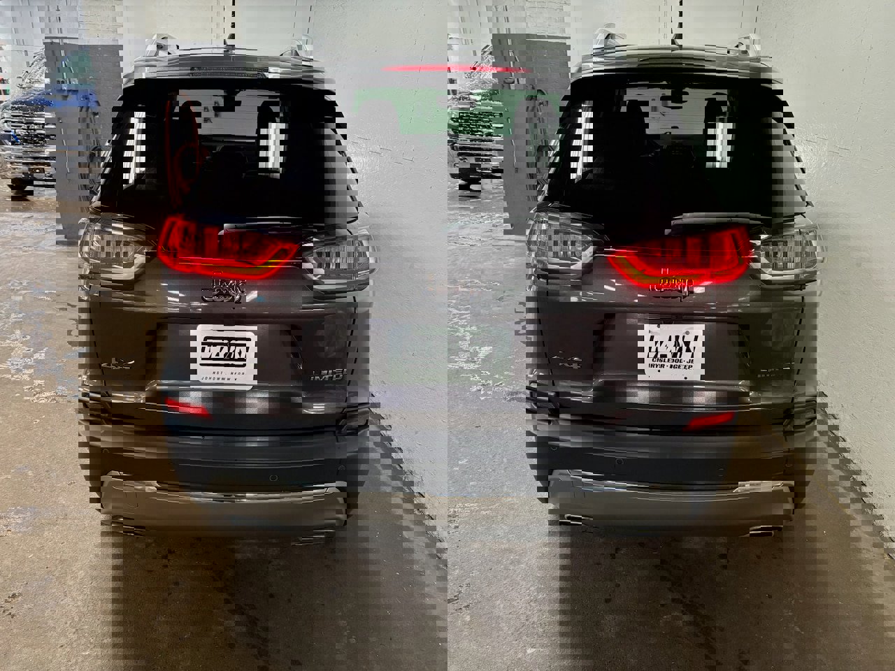 Used 2021 Jeep Cherokee Limited AWD/4WD image 8