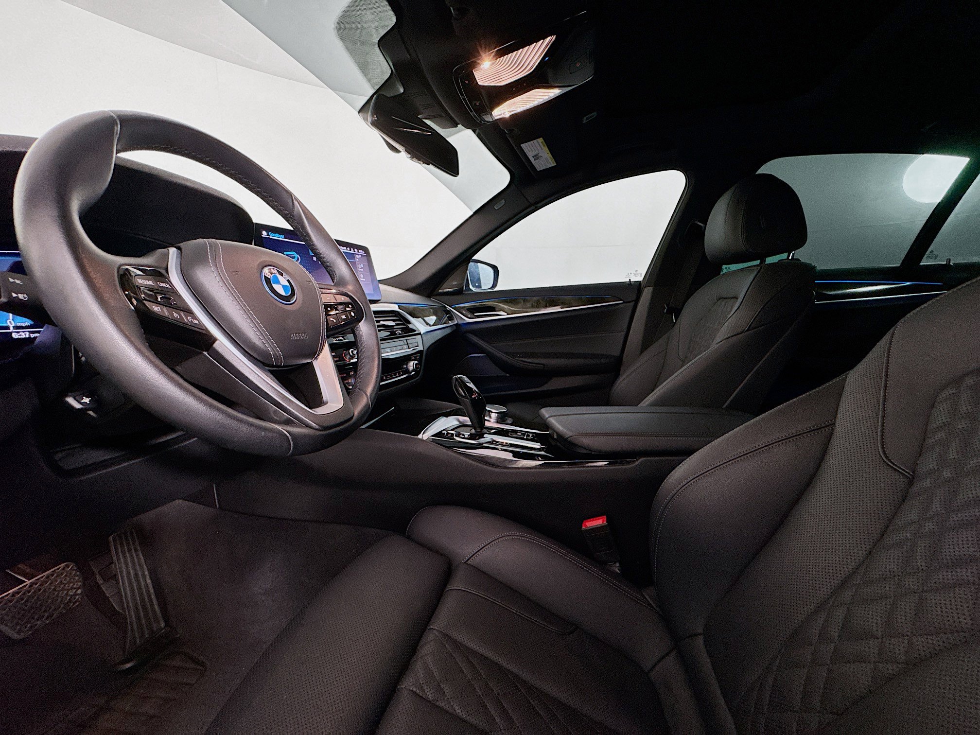 Used 2023 BMW 530e 530e w/ Premium Package image 21