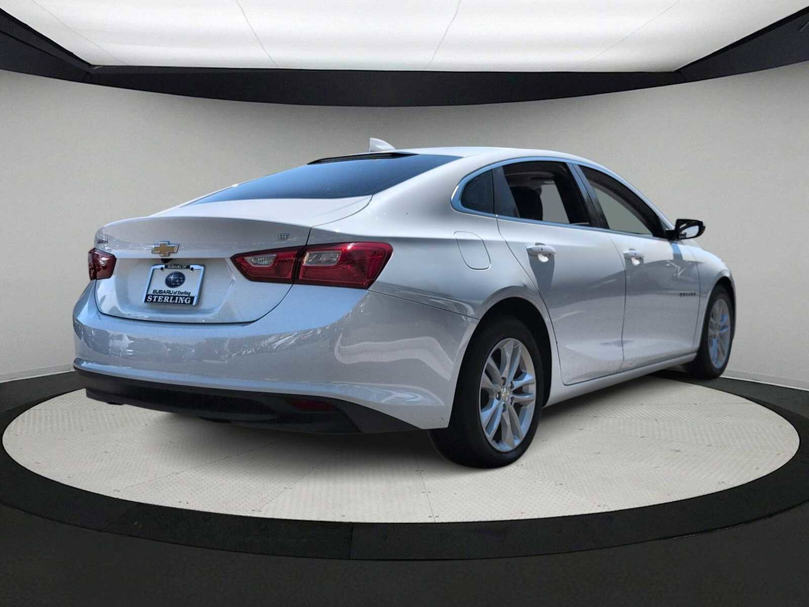 Used 2016 Chevrolet Malibu LT FWD image 8