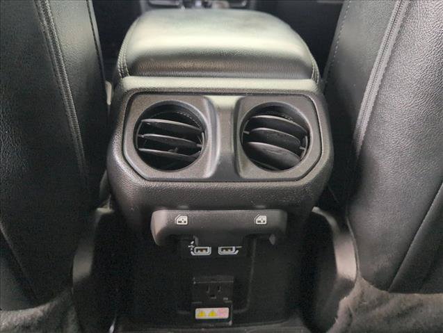 Used 2020 Jeep Gladiator Overland AWD/4WD image 30