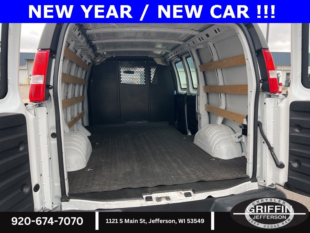 Used 2022 GMC Savana 2500 Work Van w/ Driver Convenience Package image 24