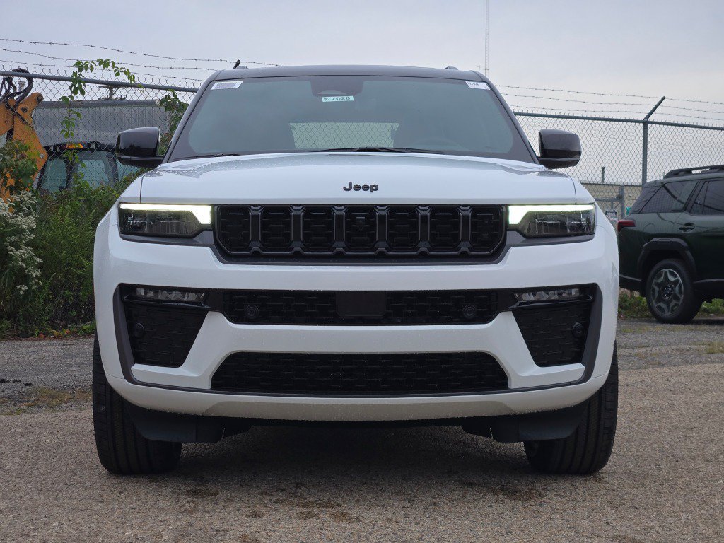 New 2027 Jeep Grand Cherokee Summit AWD/4WD image 5