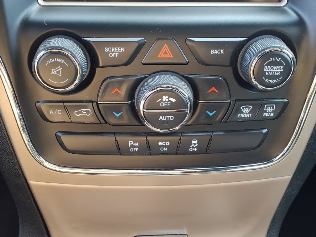 Used 2015 Jeep Grand Cherokee Limited AWD/4WD image 8