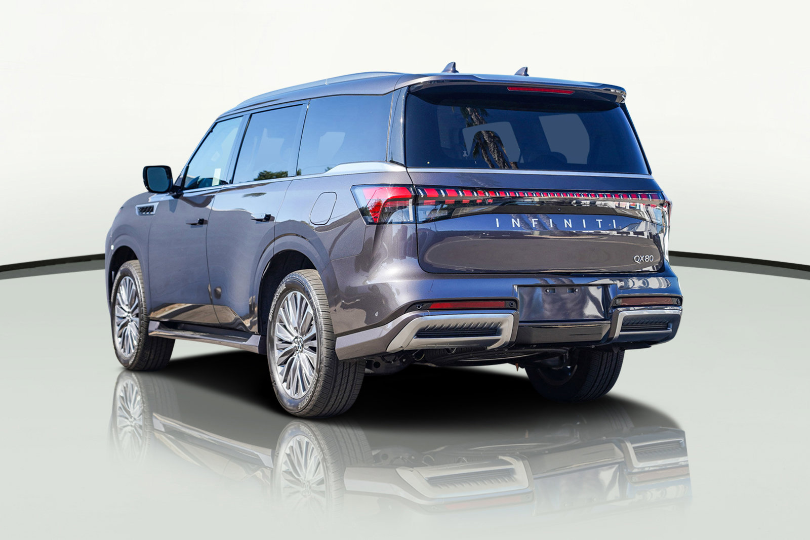 Used 2025 INFINITI QX80 Luxe image 61