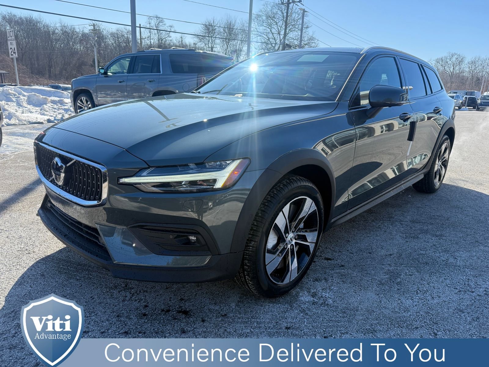 New 2026 Volvo V60 B5 Cross Country Plus w/ Protection Package Premier image 4