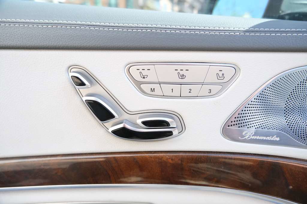 Used 2016 Mercedes-Benz S 550 Sedan image 19