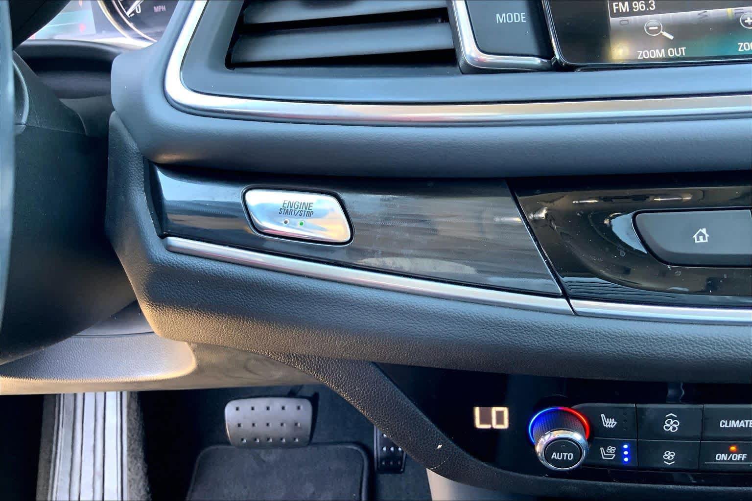 Used 2019 Buick Enclave Premium w/ Experience Buick Package FWD image 36