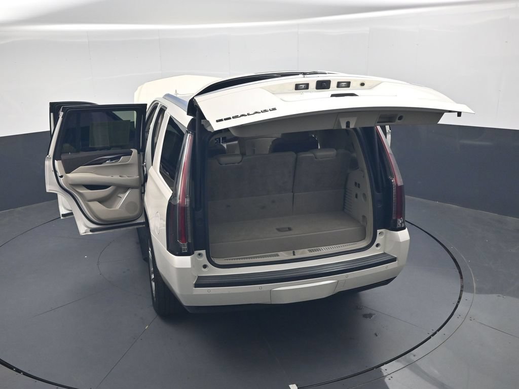 Used 2015 Cadillac Escalade Premium RWD image 45