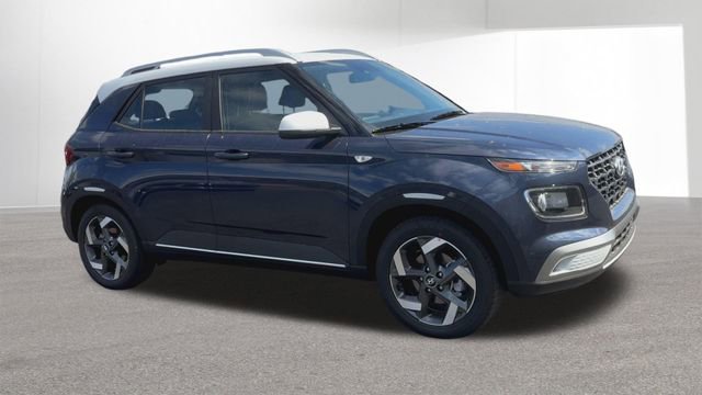 New 2026 Hyundai Venue SEL FWD image 2