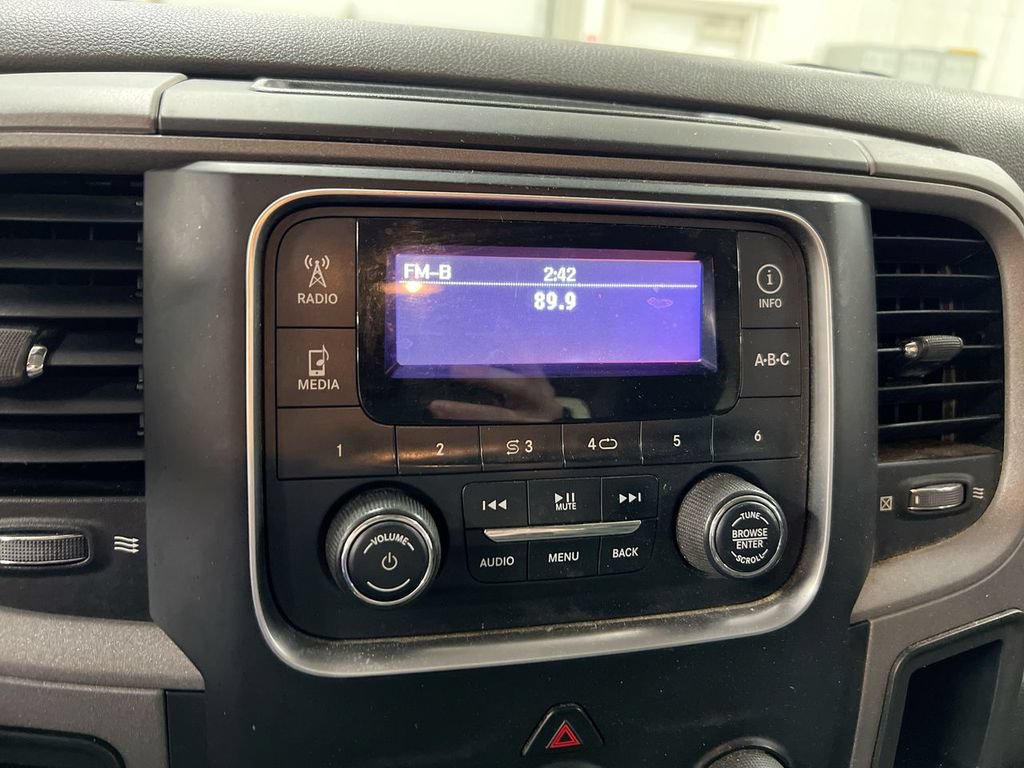 Used 2015 RAM 2500 Tradesman w/ Chrome Appearance Group AWD/4WD image 14