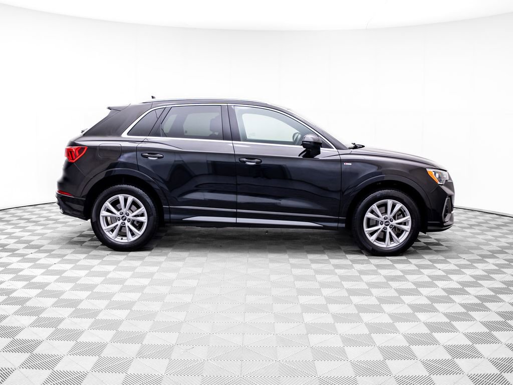 Used 2021 Audi Q3 2.0T Premium w/ Convenience Package image 7