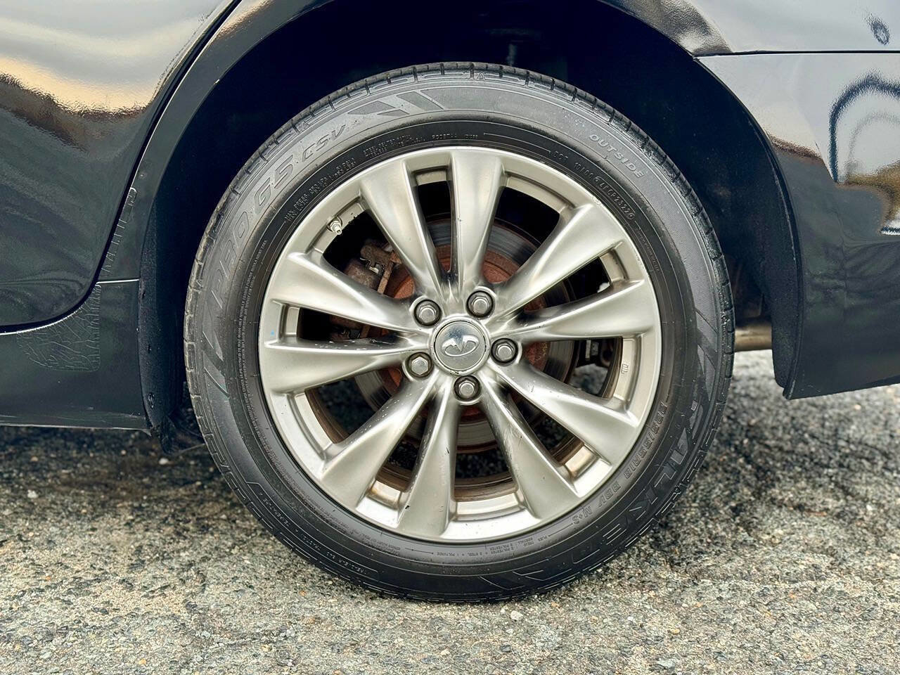 Used 2012 INFINITI M56 x w/ Deluxe Touring Pkg image 26