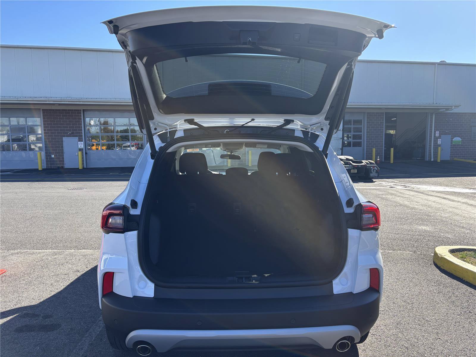 New 2026 Ford Escape Active w/ Tech Pack #1 AWD/4WD image 9