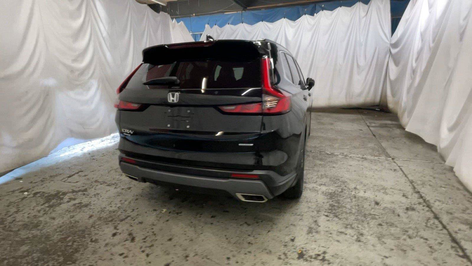 Used 2024 Honda CR-V Sport Touring image 7